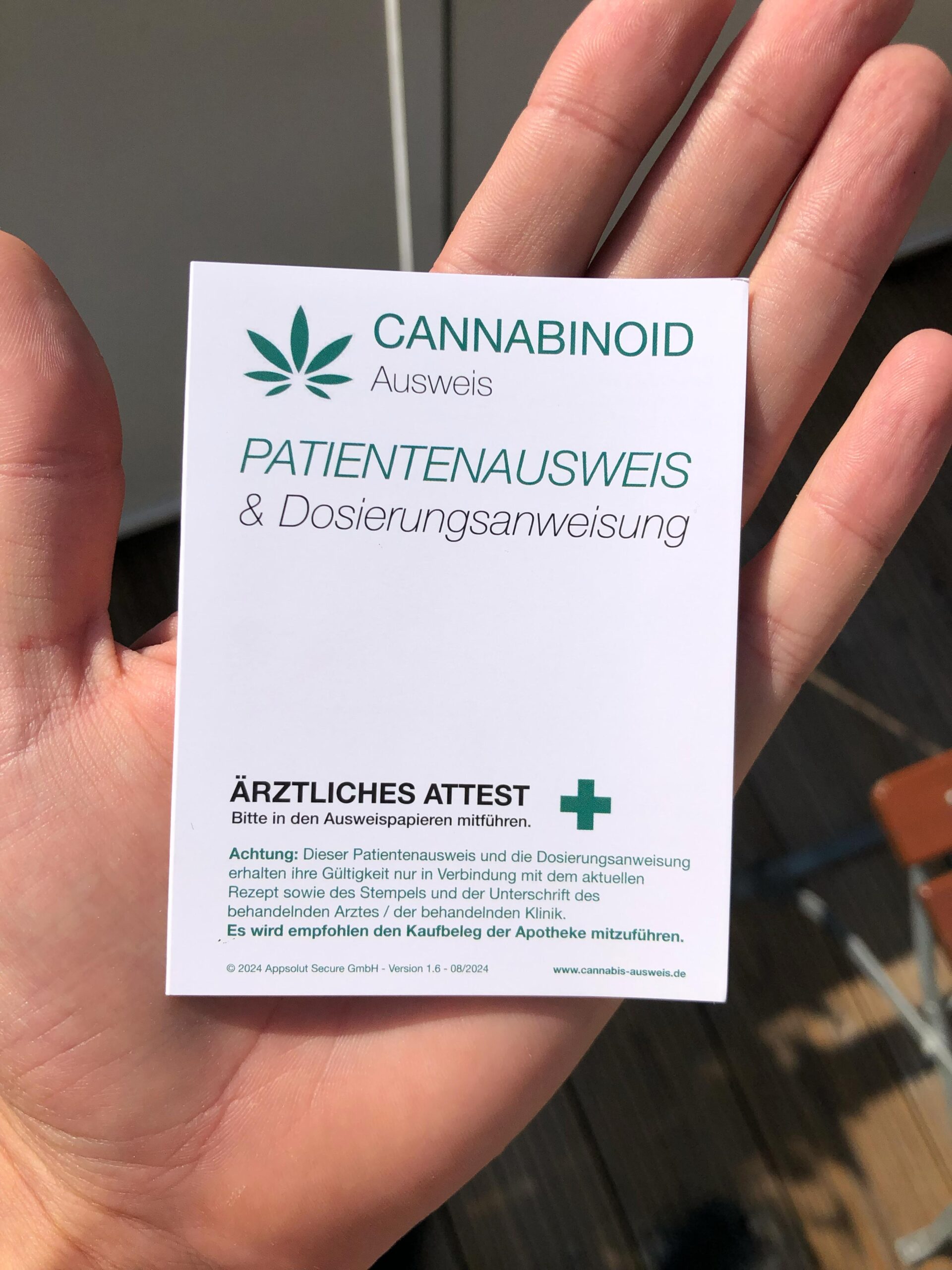 1x Cannabis Ausweis (BLANKO – zum selbst ausfüllen) photo review